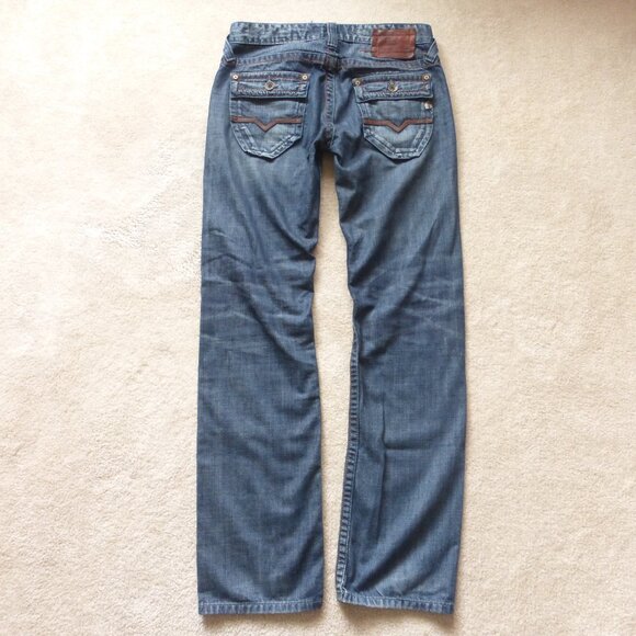 GUESS premium denim dark wash "Pasadena" straight leg button fly jeans - Picture 2 of 16